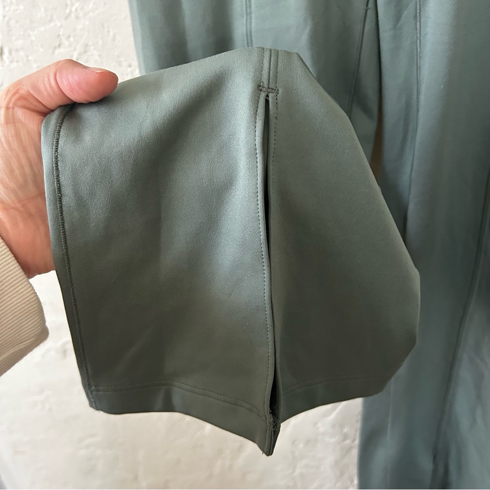 Gap Fit Eclipse Flare Leggings Regular Length - image 5